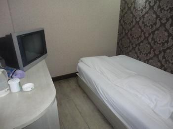 Beijing Hongba Express Hotel Экстерьер фото